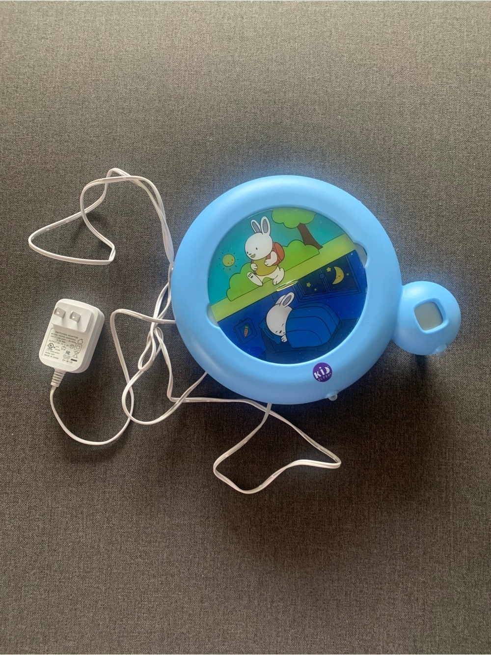 Claessens Kid’Sleep Classic 3 in 1:Nightlight & Digital Alarm Indicator W/ Clock